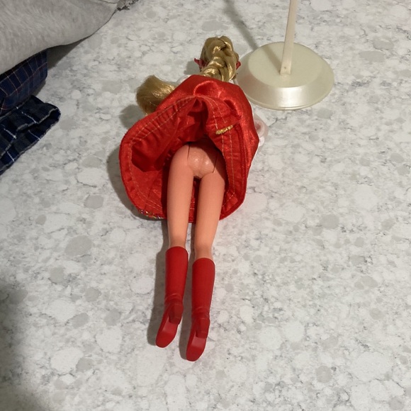 Barbie Collector Edition Russian Barbie doll with stand - Picture 5 of 11